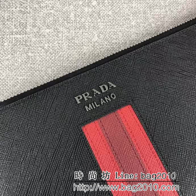 PRADA普拉達 專櫃最新款式 十字紋牛皮 男士手包 2NG005 DD1189